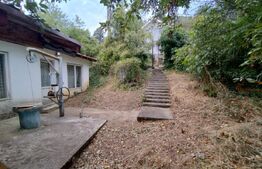 Casa Leamna de Jos, teren 1167mp, langa terenul de fotbal