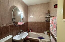 Apartament cu 4 camere, 78 mp, Calea București - zona Teatrul Colibri