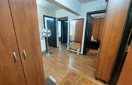 Apartament cu 3 camere,la parter, zona Craiovita Noua 