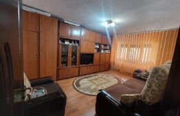 Apartament cu 3 camere,la parter, zona Craiovita Noua 