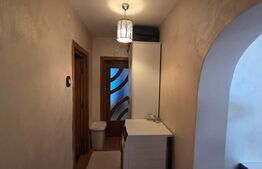 Apartament 3 camere, parter, 60 mp utili - Zona Rovine