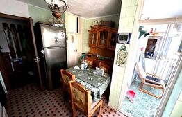 Apartament 3 camere, 77 mp, parțial mobilat, decomandat