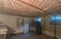 Proprietate semi-centrala, teren 447 mp, Constructie demolabila