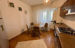 Apartament modern cu 3 camere, 85 mp, centrala si AC, zona CENTRALA