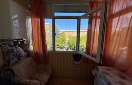 Apartament de 2 camere, decomandat, etaj intermediar, zona Casa Shaorma 