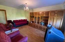 Apartament de 2 camere, decomandat, etaj intermediar, zona Casa Shaorma 