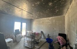 Casa la rosu, 233 mp, P+1, zona Valea Fetii