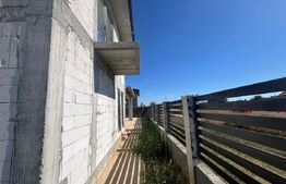 Casa la rosu, 233 mp, P+1, zona Valea Fetii