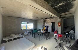 Casa la rosu, 233 mp, P+1, zona Valea Fetii