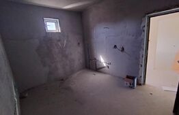 Casa la gri, 500 mp curte, 157 mp construiti, zona Cernele