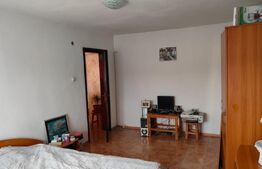 Apartament 3 camere decomandat, 65 mp, zona Bals