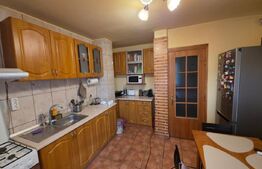 Apartament 3 camere decomandate, et. 3, Rovine, Il Padrino