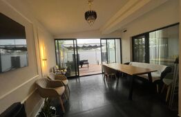 Casa deosebita, 170 mp utili, zona sud-estica, cu pompa de caldura si panouri 