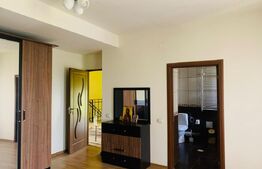 Vilă 380mp, cu panoramă și curte de 2100 mp în Cârcea