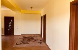 Vilă 380mp, cu panoramă și curte de 2100 mp în Cârcea