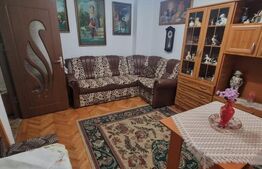 Apartament 2 camere decomandate, 52mp, etaj 1/2, in Filiasi, centru