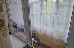 Apartament 2 camere decomandate, 52mp, etaj 1/2, in Filiasi, centru