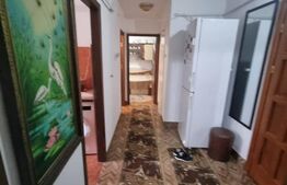 Apartament 2 camere decomandate, 52mp, etaj 1/2, in Filiasi, centru