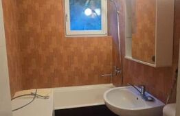 Apartament 3 camere, 80 mp, zona Medicina Veche