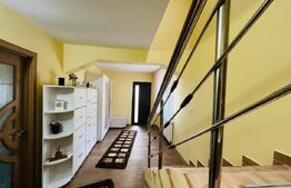 Casa P+M, 132 mp, Malu Mare, zona Bisericii