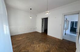 Spatiu comercial 4 camere, 130 mp, zona Piata Mare