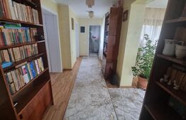 Casa, 200 mp, teren 1800 mp, Oras Bals