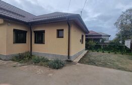 Casa, 200 mp, teren 1800 mp, Oras Bals