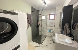 Apartament cu 3 camere, etaj 2, zona Ramada