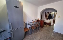 Apartament de 3 camere, 68 mp, zona Rovine