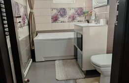 Apartament 3 camere, 79 mp, zona Rendez Vous