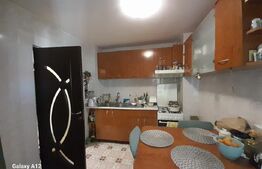 Apartament decomandat, 3 camere, 80 mp, zona Ramada
