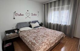 Apartament 3 camere, decomandat, zona Craiovita Noua