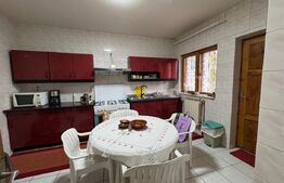 Casa de inchiriat, 200mp, zona Sfintii Apostoli