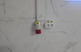 Spatiu comercial, 70 mp, zona Romanesti 