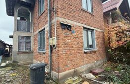 Casa/vila 70mp langa blocuri din caramida , 270mp teren, Filiasi