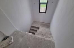 Casa individuala, P+Etaj, 234mp utili, teren 500 mp, Simnicul de sus zona Voila