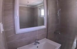 Casa parter , teren 1000 mp , panouri fotovoltaice, Simnicu de sus 