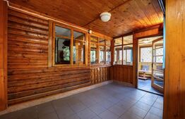 Casă de vacanță, teren 1000 mp, pârâu la limita proprietății,  Bratovoești 