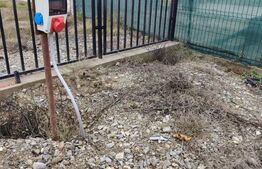 Teren intravilan Malu Mare, la strada principală, 900 mp, deschidere 15 m