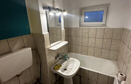 Apartament 4 camere, 63 mp, zona Materna