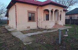 Casa renovata in Piscu Sadovei, 70 mp utili, 2200 mp curte
