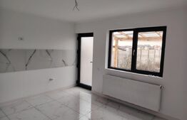 Casa P+M, 180 mp, teren 300 mp, zona Damila