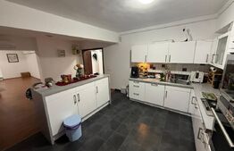 Apartament 4 camere, 140 mp, zona Piata Mare