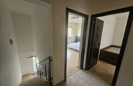 Casa parte din triplex, 80 mp, teren 198 mp, zona Magnolia