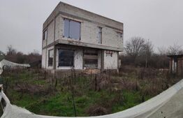 Casă la roșu în Cârcea – 500 mp teren, aproape de Craiova