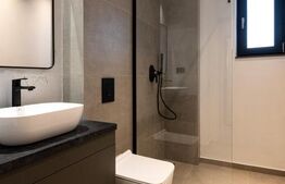 Studio de lux, bloc nou, zona centrala