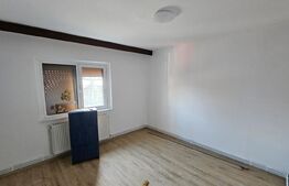 Apartament decomandat, 52 mp, zona Rovine