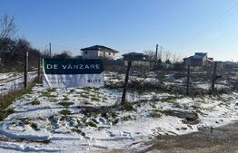 Teren 694 mp, deschidere bilaterala, zona Lapus