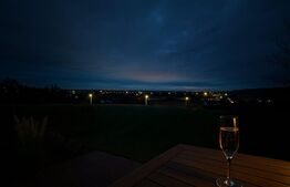 Teren intravilan ,Pielesti, 1835 mp , front 38m.