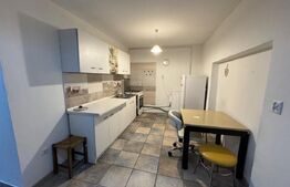 Casa de inchiriat, 4 camere, 98 mp, zona Centrala